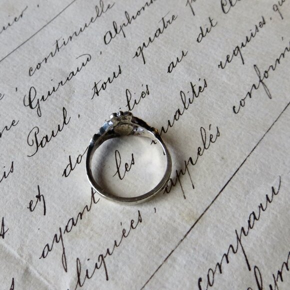 Vintage Irish Celtic Claddagh Ring Size 6 Heart and Hands - Picture 2 of 4
